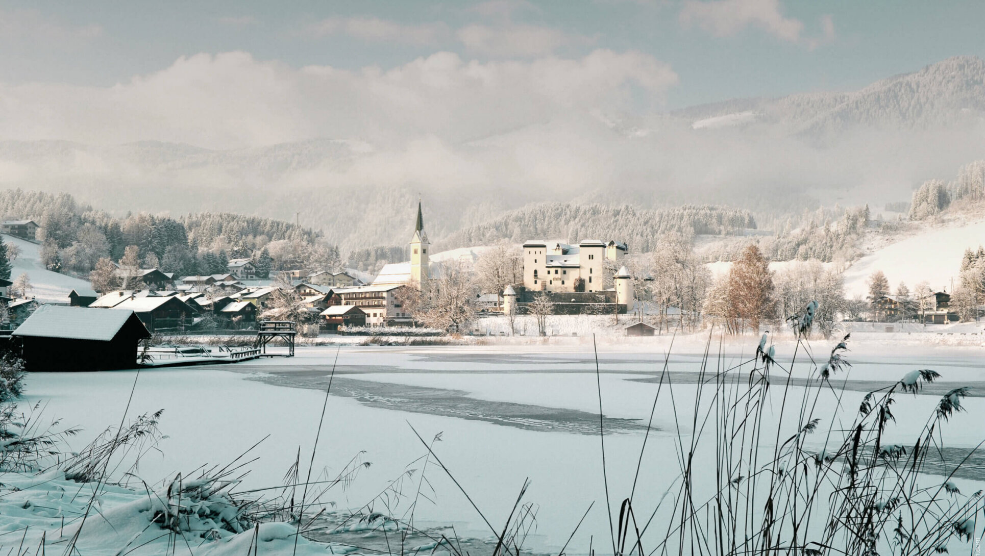 Startseite-Schloss Goldegg, Winter auf der Salzburger Sonnenterrasse, St. Veit, Goldegg und Schwarzach